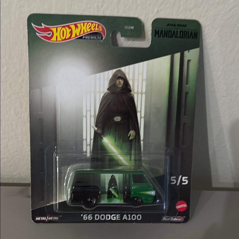 NWT Collectible Hot Wheels Star Wars Mandalorian '66 Dodge A100.  5/5 in series